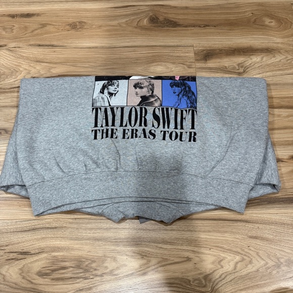 Taylor Swift | The Eras Tour II Gray Crewneck | New - Picture 6 of 16
